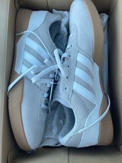 Men’s Adidas City Cup NEW Size 13