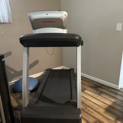 Life fitness Treadmill