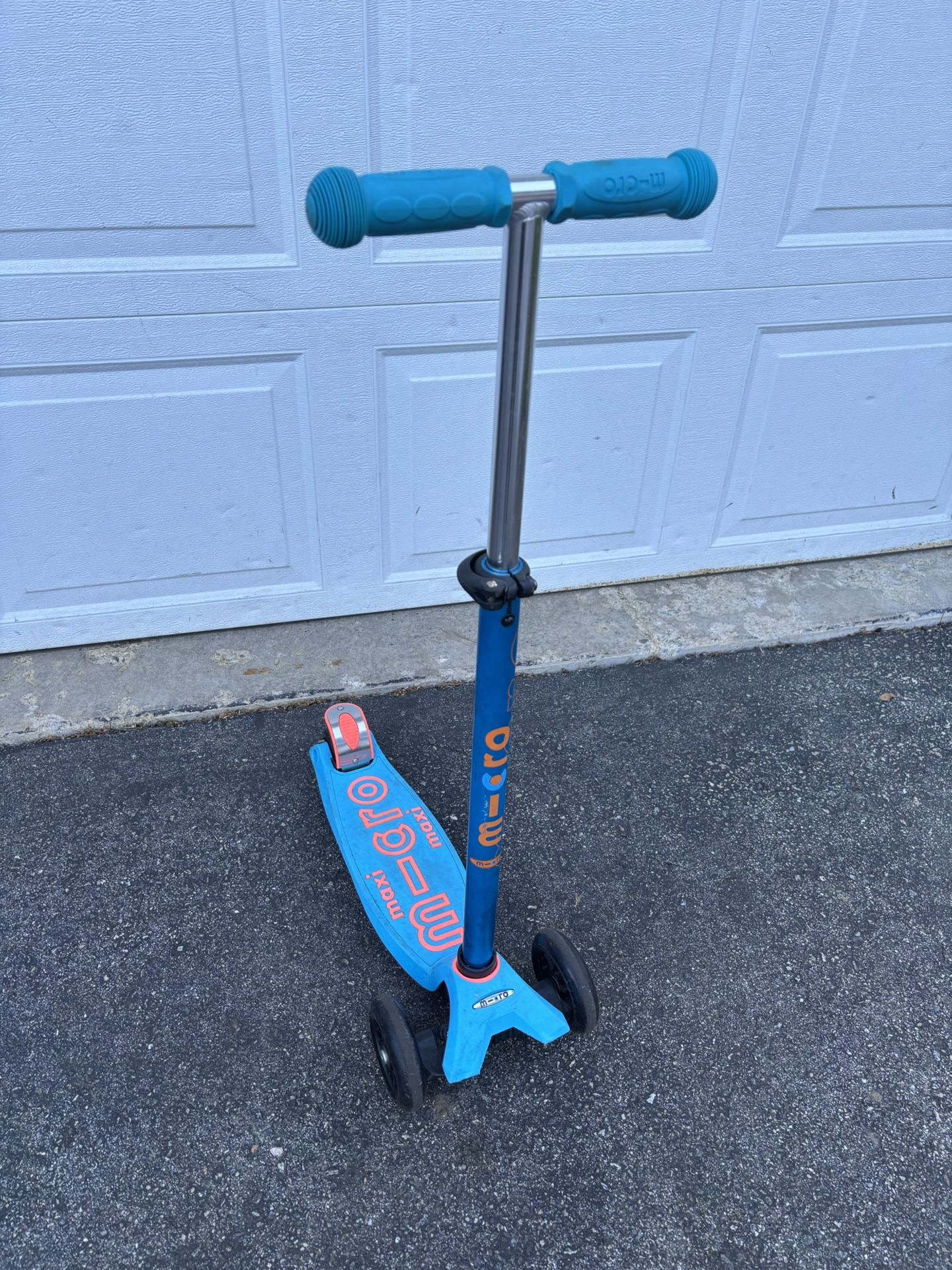 Micro Maxi Adjustable Kids Scooter Swiss Designed Scooter For Kids 5-12