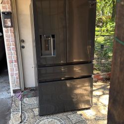 Samsung Refrigerator Not Cooling But the Middle And The Freezer Still Working 