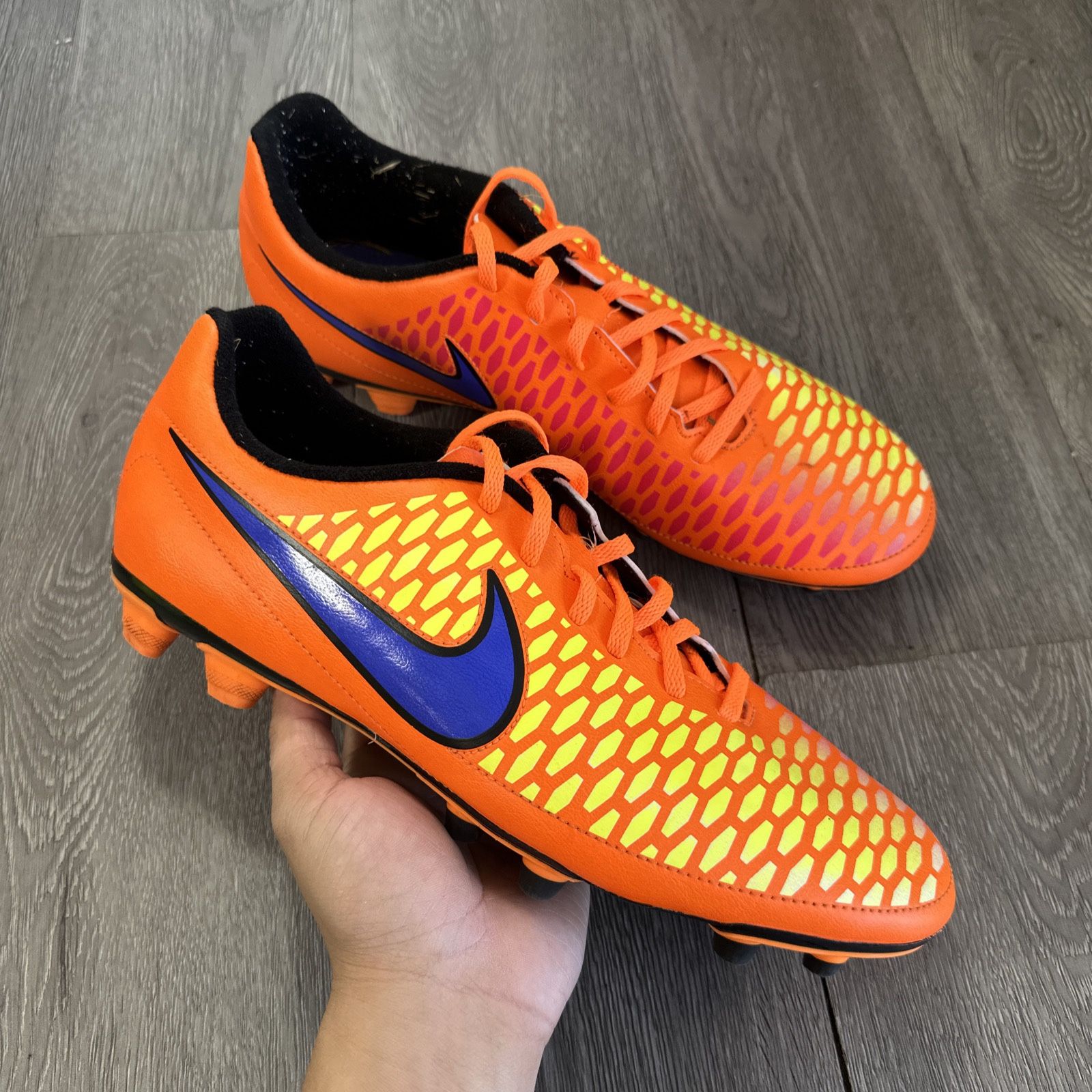 NIKE Men's Magista Ola FG Soccer Cleat Orange/Persian Violet
