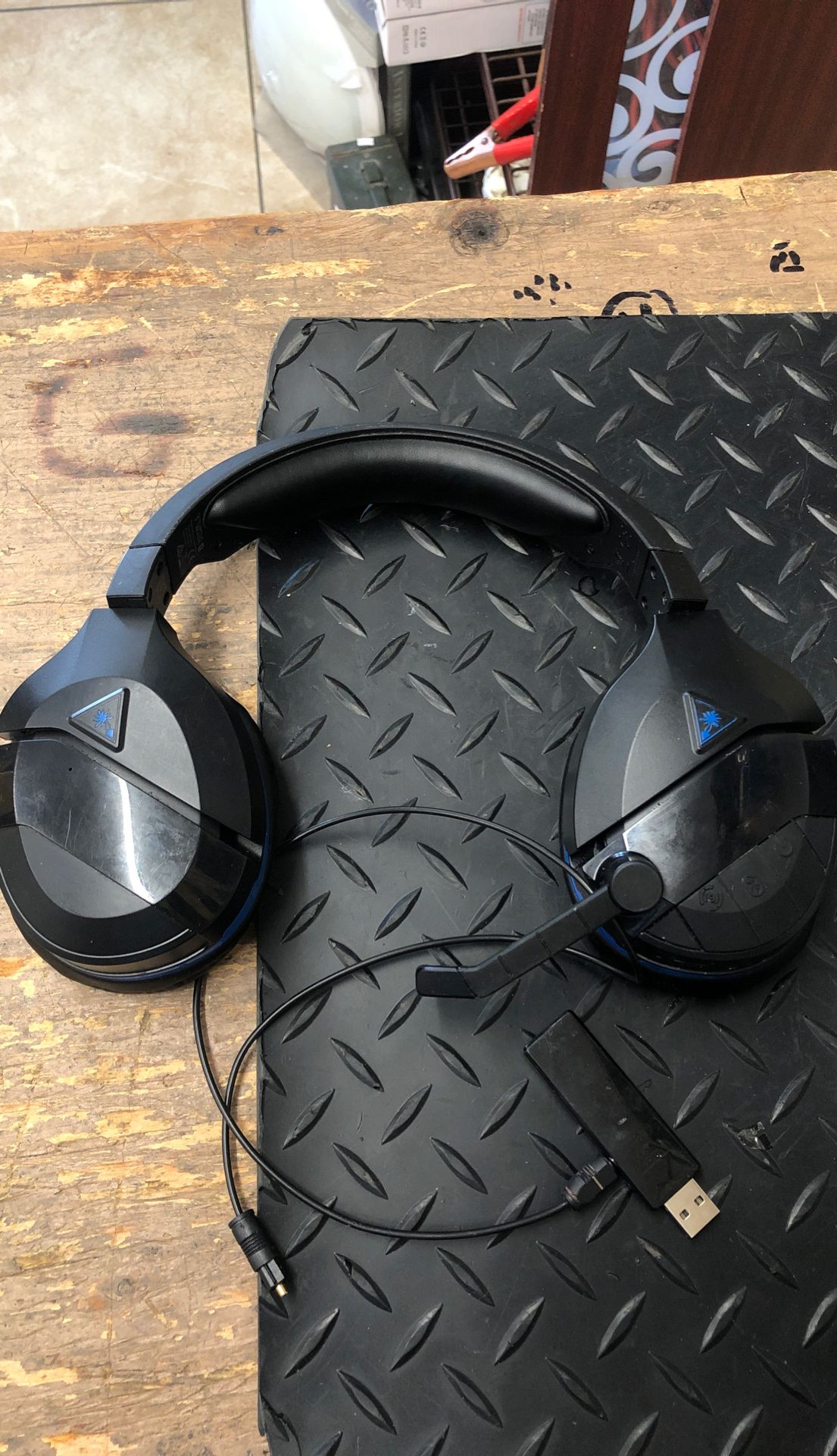 Turtle beach Bluetooth PS4 gaming headset