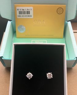 VVS1 Moissonite Stud Earrings Silver Plated