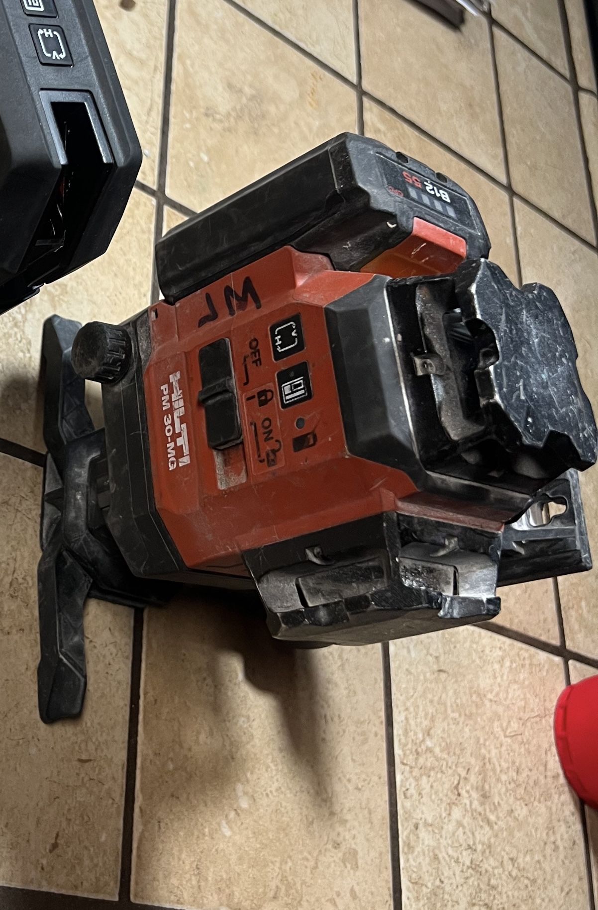 Hilti Pm30- Mg Laser