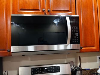 LG microwave with retractable exhaust ( extenda vent)