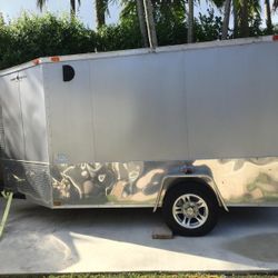 Diamond Cargo 6x10 Enclosed Trailer – 2014 – Excellent Condition