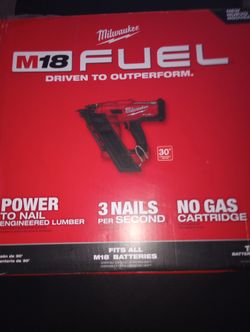 Milwaukee 30° Framing Nailer M18