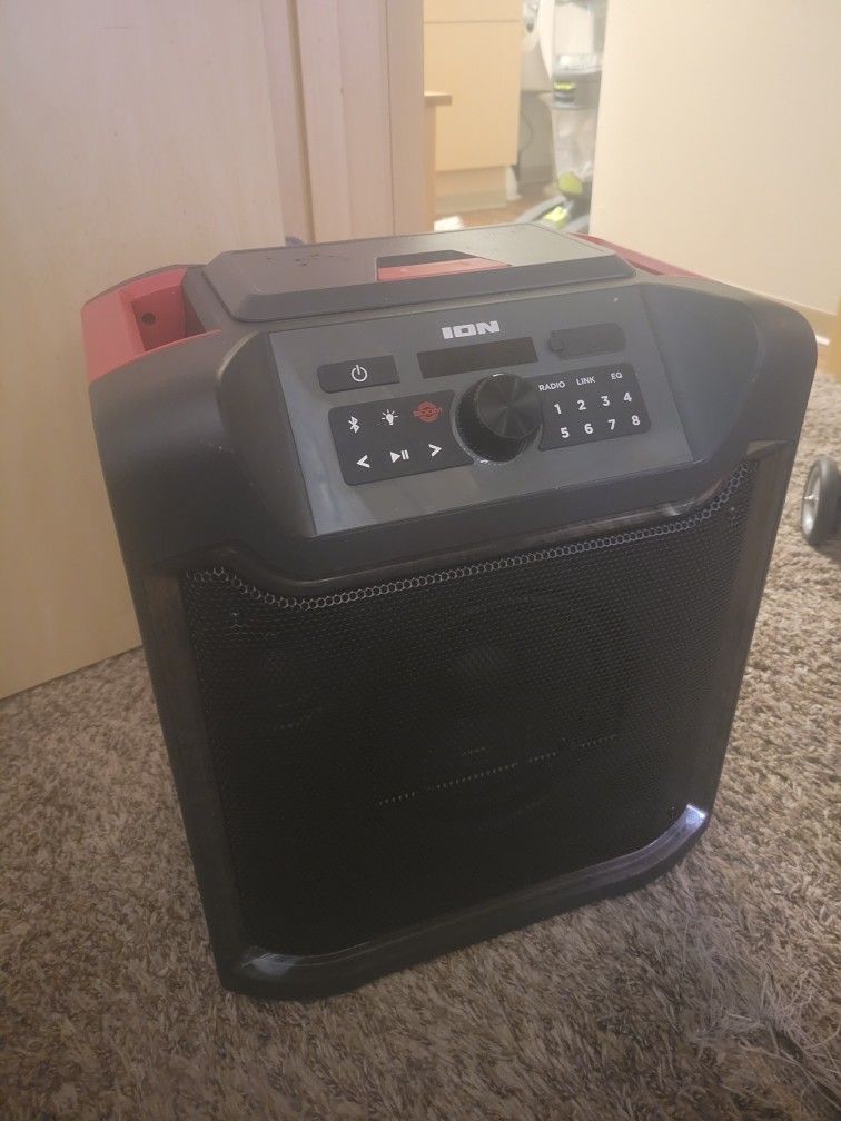 ION Pathfinder 280 Wireless Bluetooth Speaker for Sale in Seattle, WA