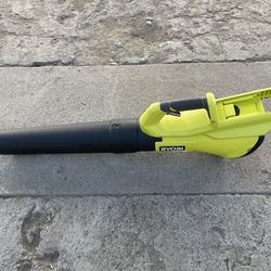 RYOBI 40V 120 MPH 550 CFM  Leaf Blower 