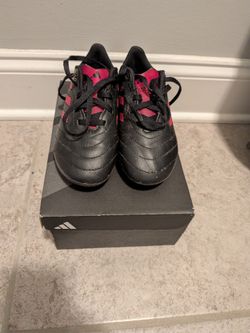 Girl Soccer Cleats 12K