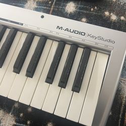 M Audio Key studio MIDI Keyboard