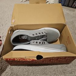 Brand New Vans Chukka Low Size 10