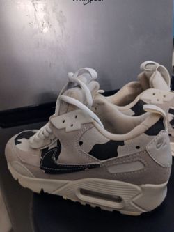 Women Nike AirMax, size 5.5,suade,black,white & grey cow print