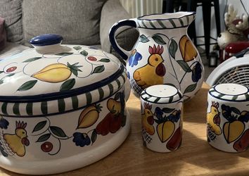 Rooster And Fruits Ceramic Set