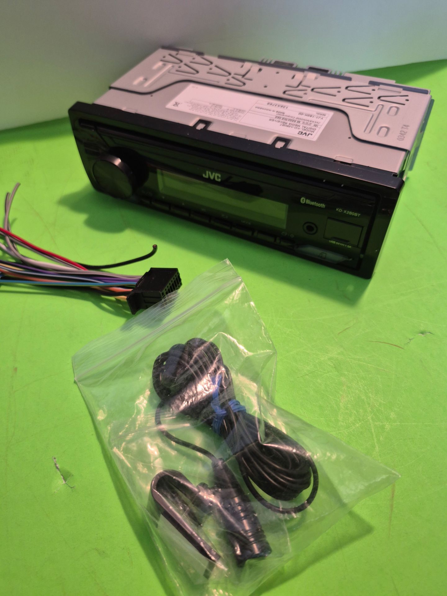 JVC DIGITAL MEDIA RECEIVED BLUETOOTH USB AUX NOT CD PLAYER