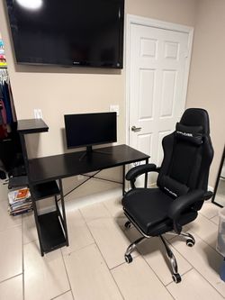 Gaming Setup, Chair, Desk and AOC 180hz Monitor