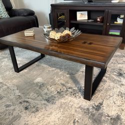 Living Room Table 