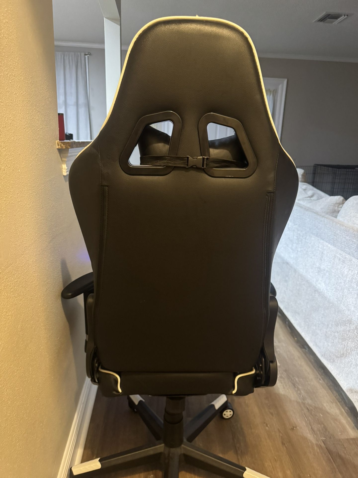 Gaming chair