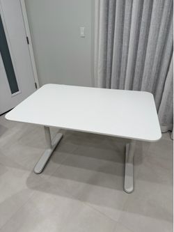 IKEA Bekant Desk