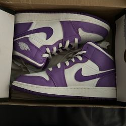 Jordan 1’s Size 6.5y