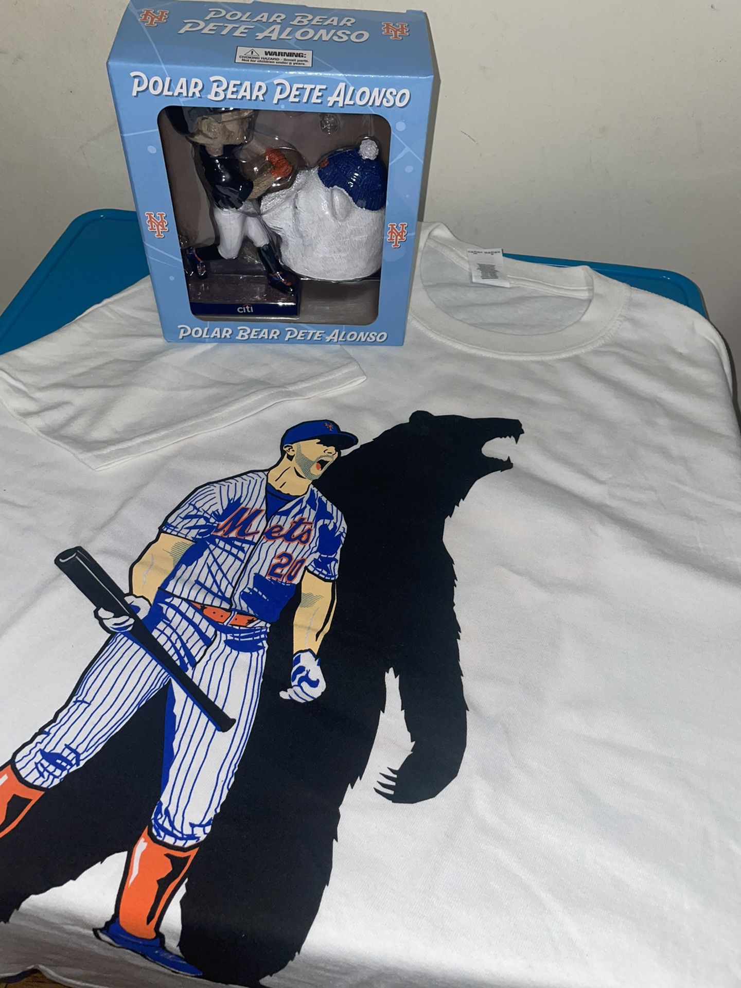 Pete Alonso Bobblehead & Polar bear Tshirt for Sale in Queens, NY - OfferUp