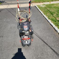 2600 Pressure Washer