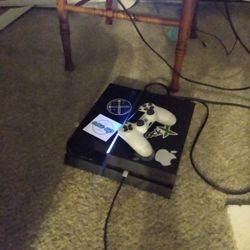 Ps4 With Games 