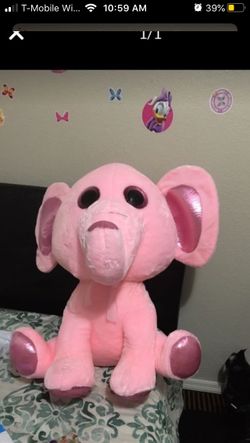 Giant elephant toy