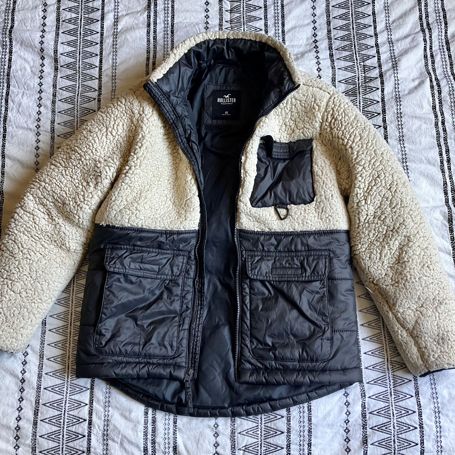 Hollister Men’s Sherpa Jacket