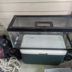 30 Gallon Reptile Or Fish Tank/Two Covers