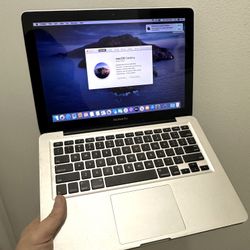 FIRM PRICE - MacBook Pro Mid 2012 • 500gb Storage • 8gb Ram • Intel Core i5 • Good Battery • New Charger