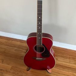 Rare Find - Yamaha Acoustic FS820 - Ruby Red