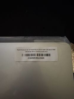 Apple MacBook Air 13" (2017) MQD32LL/A
