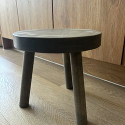 Planter stool, gray wash, 9” x 9”