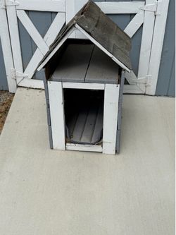 Wood Dog House