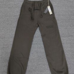 Essential Brown Sweatpants