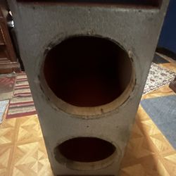 speaker box