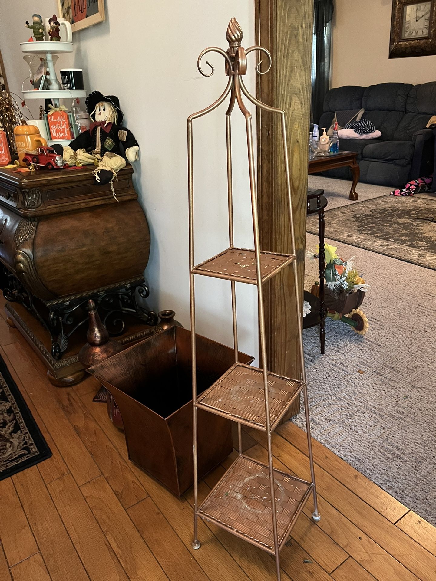 Metal Plant Stand