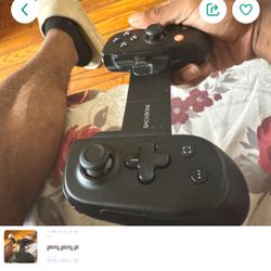 Backbone One Pro for iPhone - Mobile Game Controller - Bronx Pickup