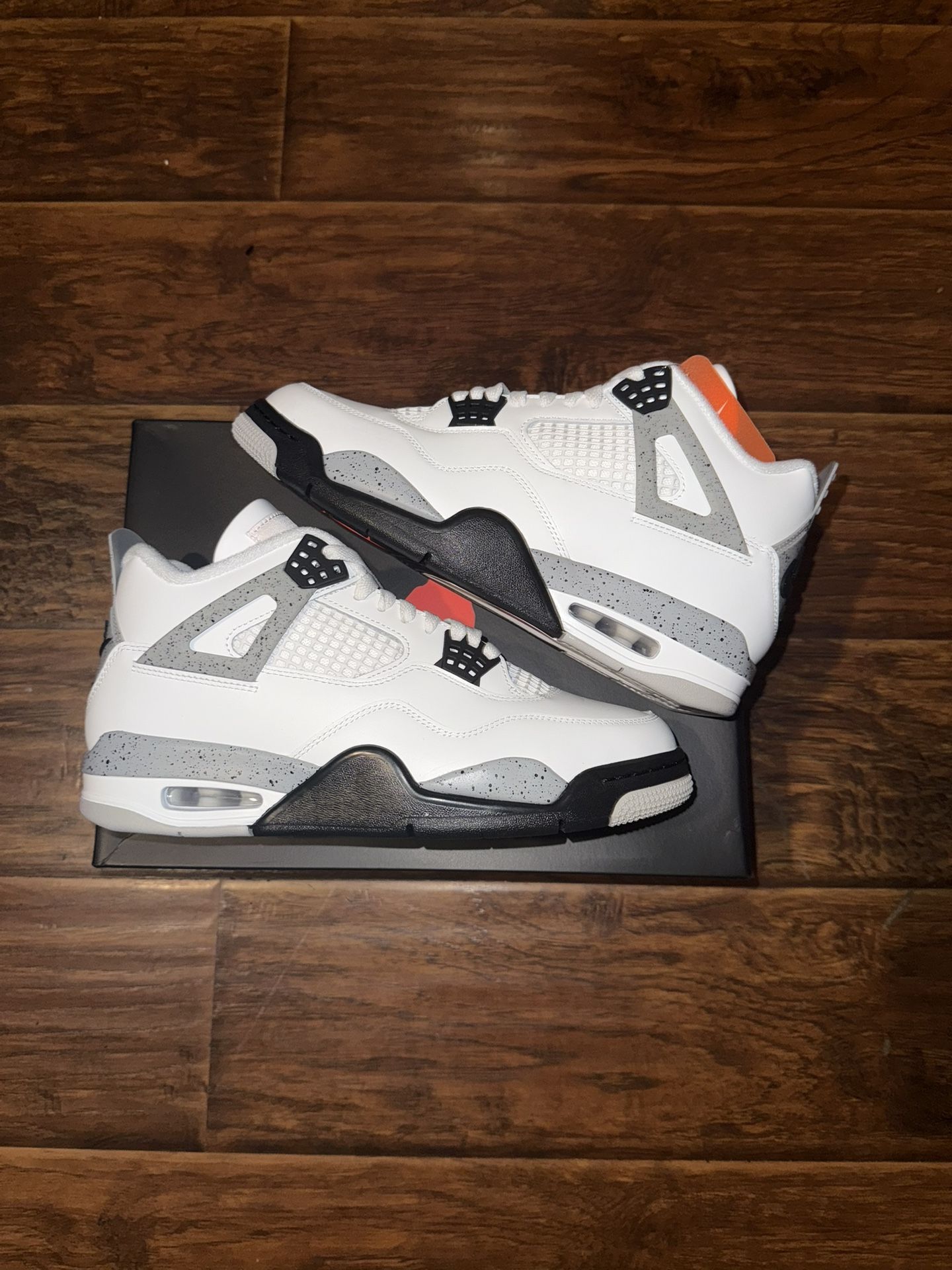 Jordan 4