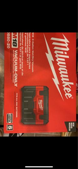 Milwaukee Wet/Dry Vacuum M18