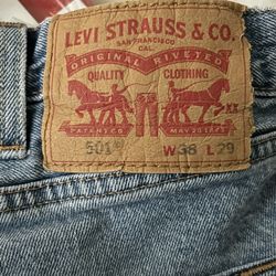 Men’s Levi Size 38x29