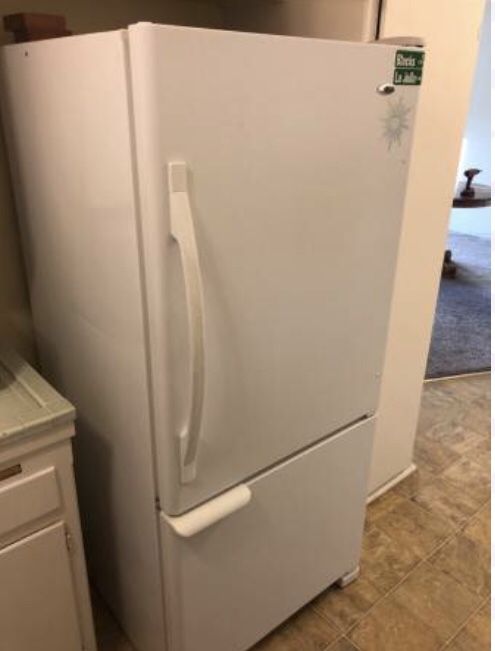 Refrigerator for sale (Amana) $175