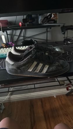 black Adidas Campus 00s sneakers