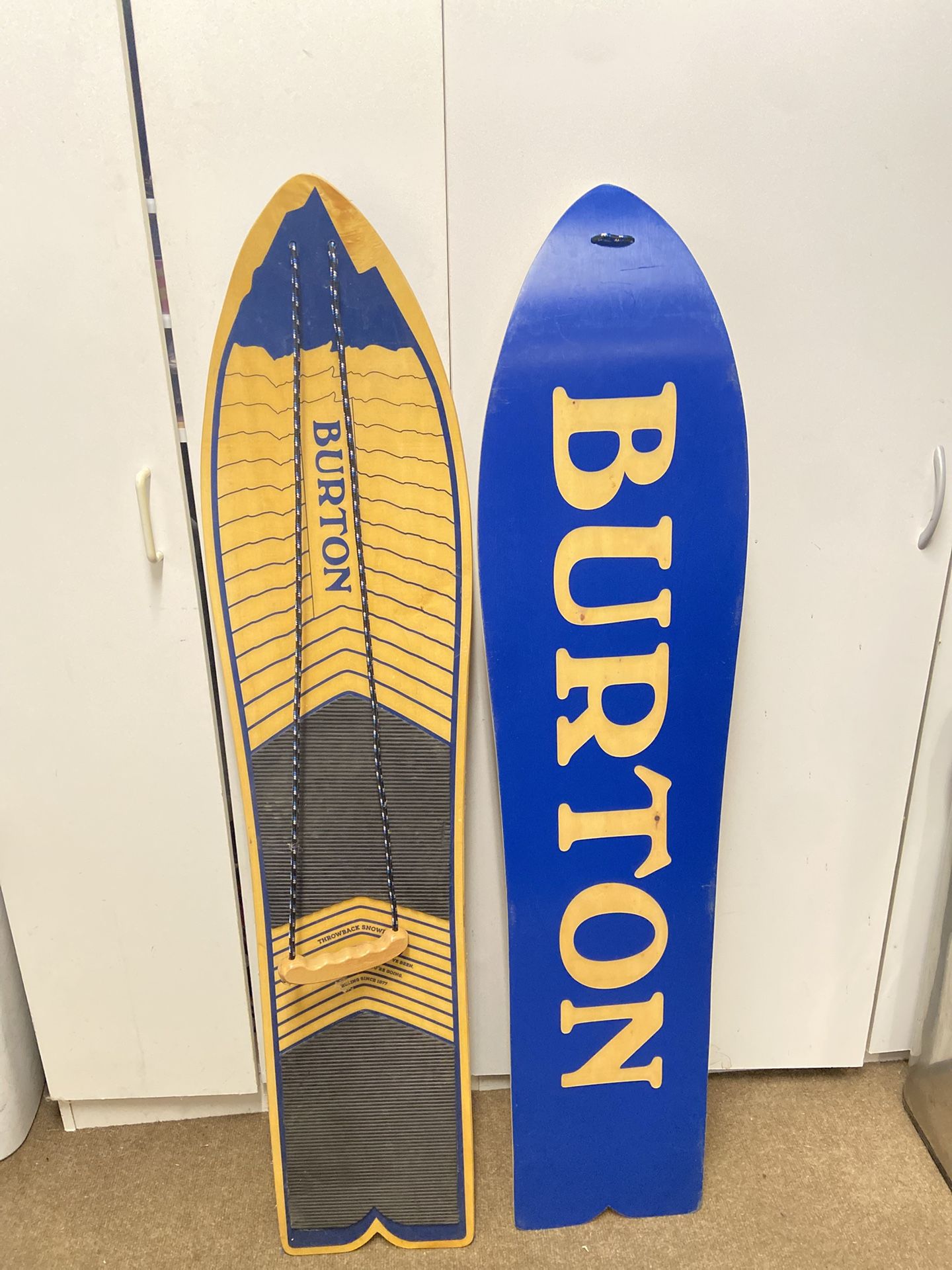 2 Burton Throwback Snowboards 