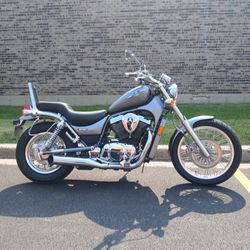 2005 Suzuki Boulevard 800 S-50