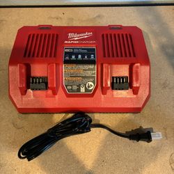 Milwaukee M18 18-Volt Lithium-Ion Dual Bay Rapid Battery Charger