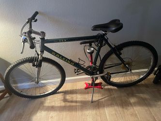 Raleigh mt400 aluminum