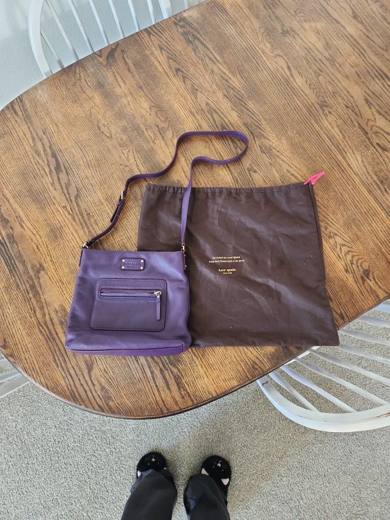 Kate Spade Vintage Lena Large Swingpack – $50 (Cash Only)