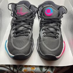 Nike Kyrie Infinity “South Beach” - Size 12 - Great Condition